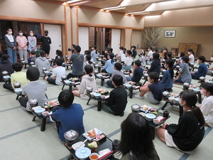 夕食