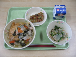 給食