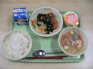 給食