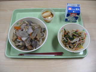 給食