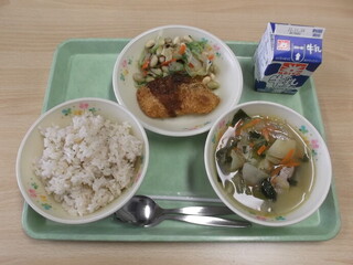 給食