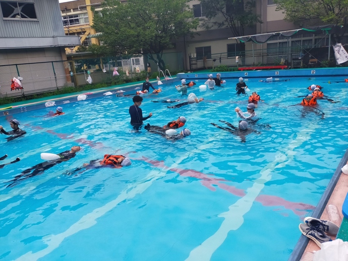 水泳