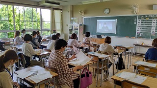 保護者会　学級の様子