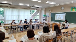 保護者会　学級の様子