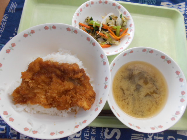 給食