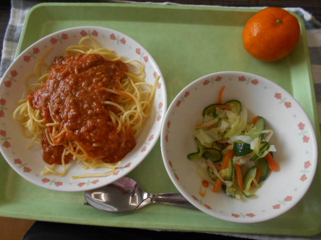 給食