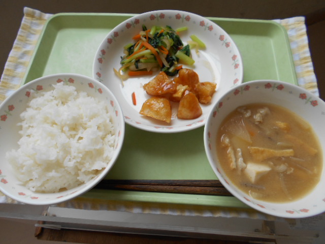 給食