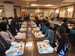 朝食