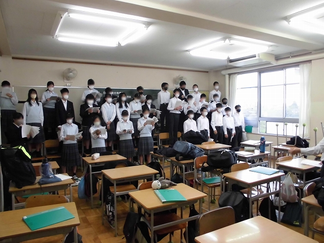教室で練習