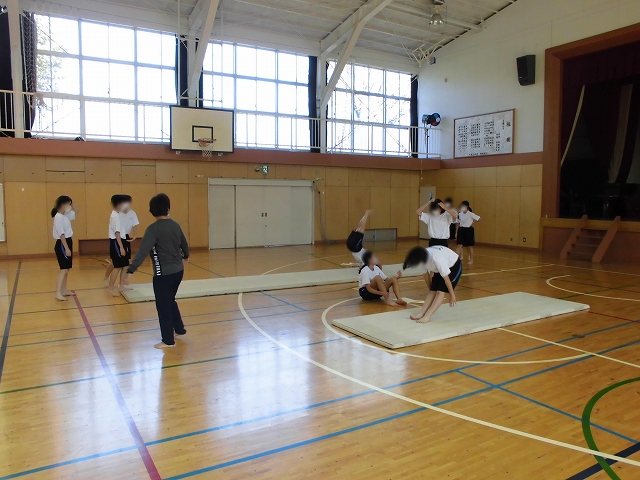 マット運動