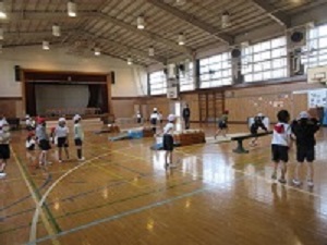1年