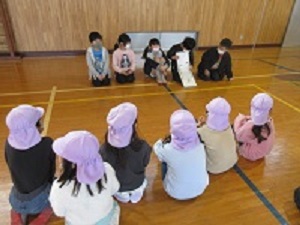 1年