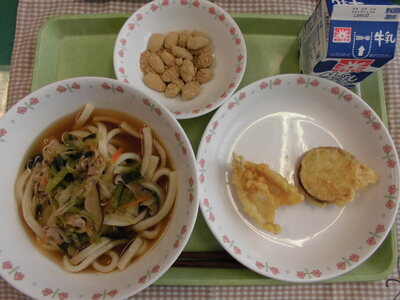給食