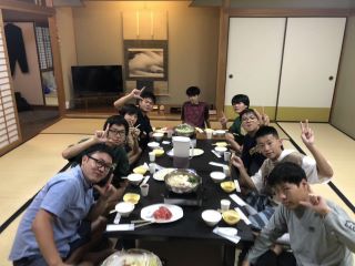 二日目夕食　1組