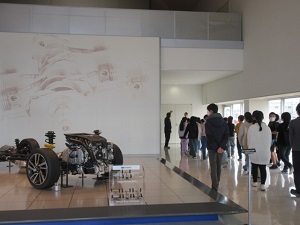 車