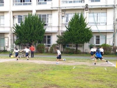 運動会朝練習