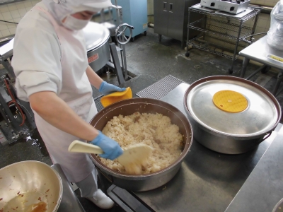 給食
