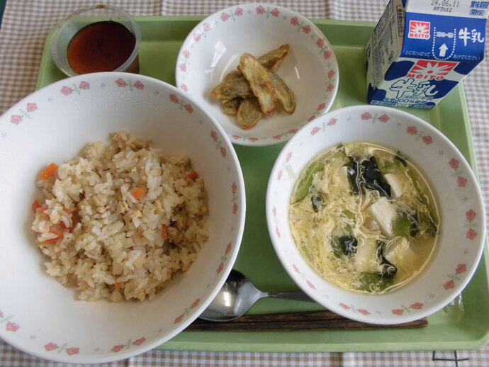 給食
