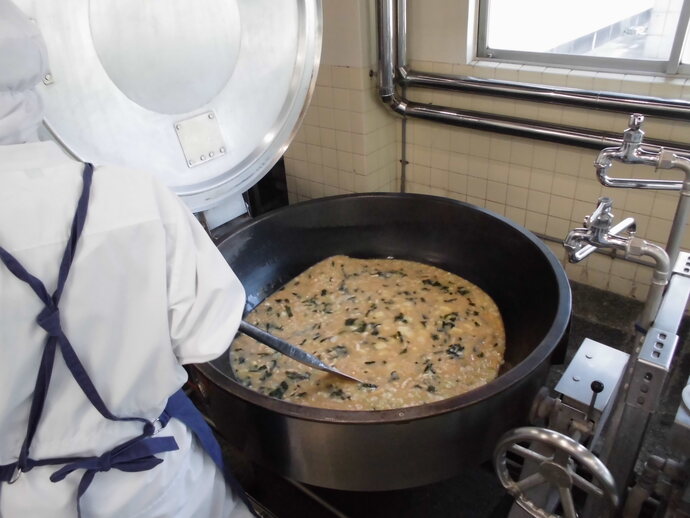 給食
