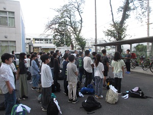 帰る