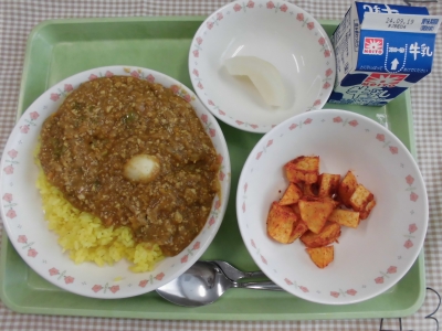 給食