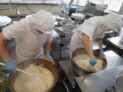 給食