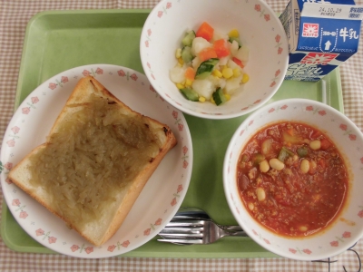 給食