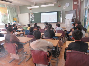 3年