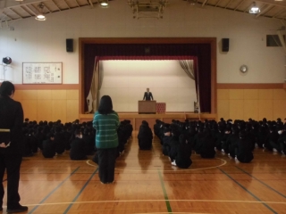 全校朝礼