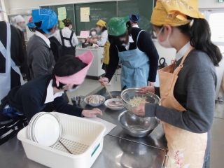 家庭科の授業