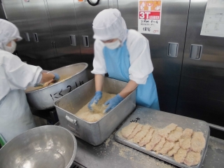 給食
