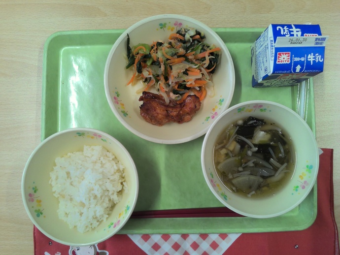 給食