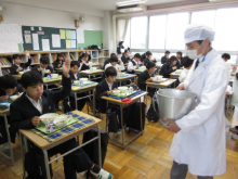 写真　給食