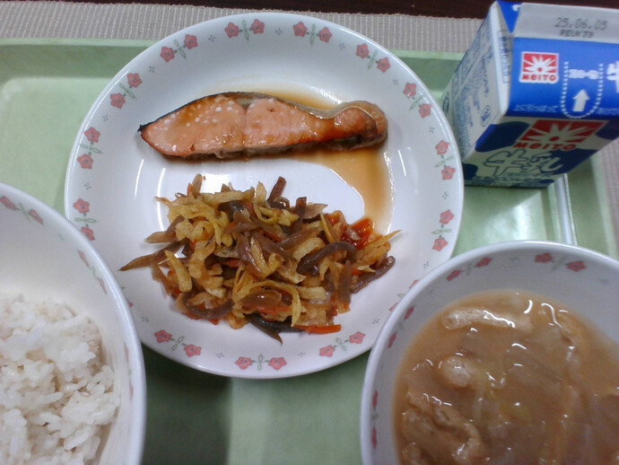 写真　給食