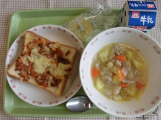 給食