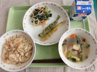 給食