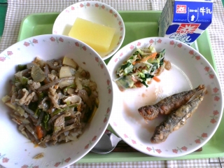 給食