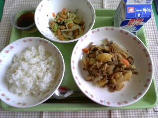 給食