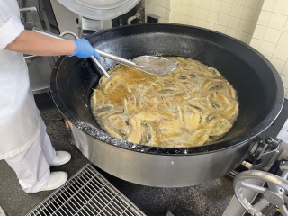 給食