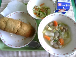 給食