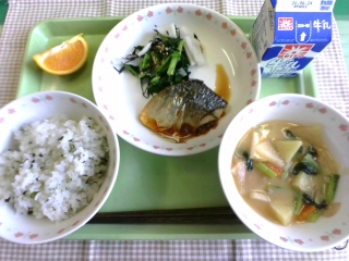 給食