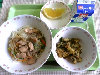給食