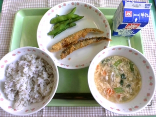 給食