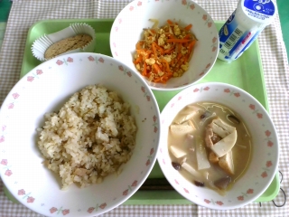 給食