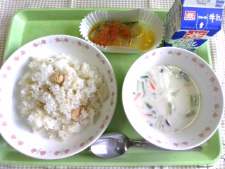 給食