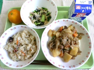 給食