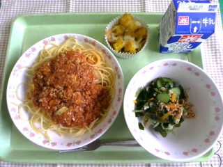 給食