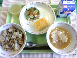 給食