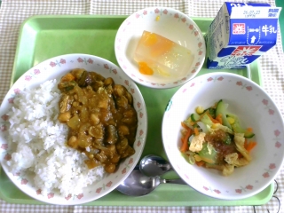 給食