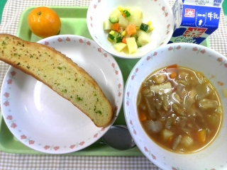 給食